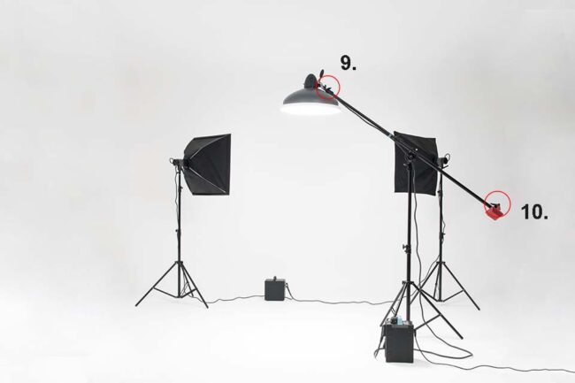 Photo equipment for professional photo creation, with clamping lever and handles, standing freely in the room