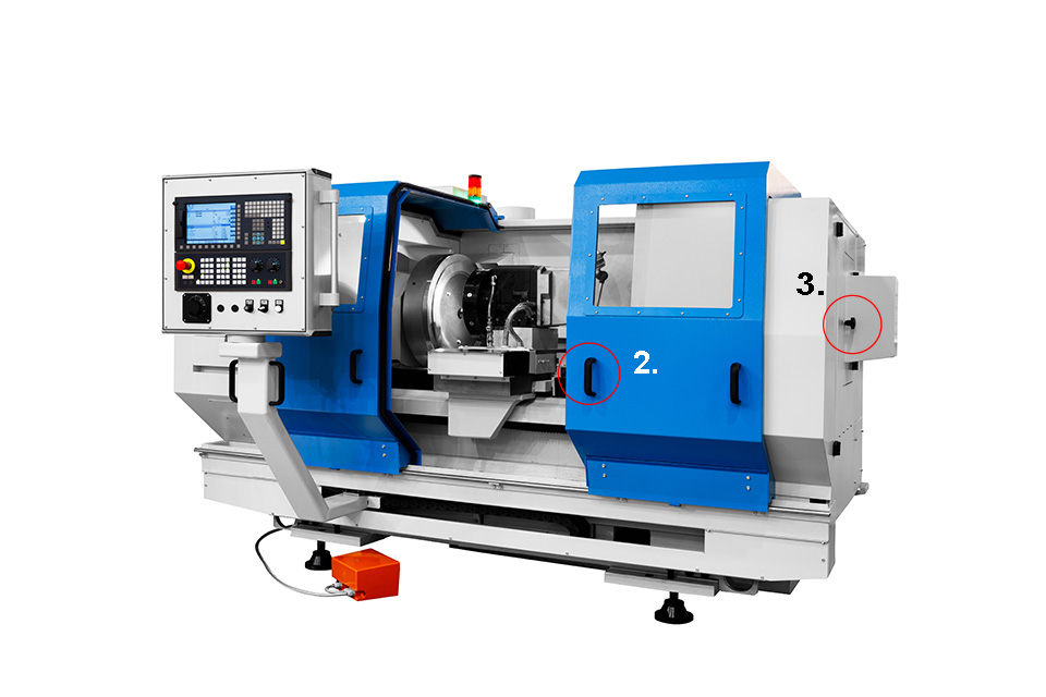 CNC-Maschine mit blauen Türen, Sterngriffen und vier Maschinenfüßen, auf weißem Hintergrund