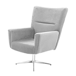 Ein hellbeiger Polstersessel auf einem metallenem Drehkreuz gelagert.