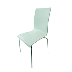 Abgebildet ist ein moderner hellgrün gefärbter Stuhl mit geraden Metallbeinen
