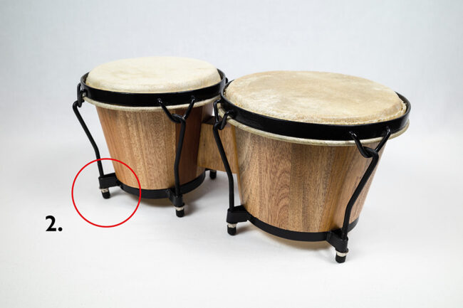 Kongas Percussion isoliert auf weißem Hintergrund